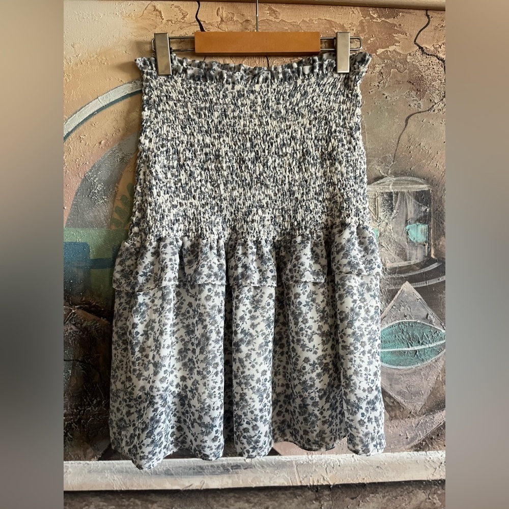 Yakira Bella Emily Skirt - Picture 2 of 11